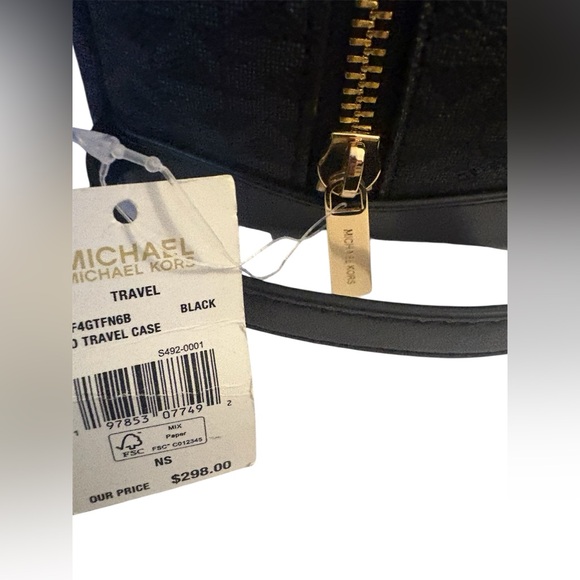 Michael Kors Jet Set Travel Cosmetic Pouch Black New with Tags - Picture 3 of 5